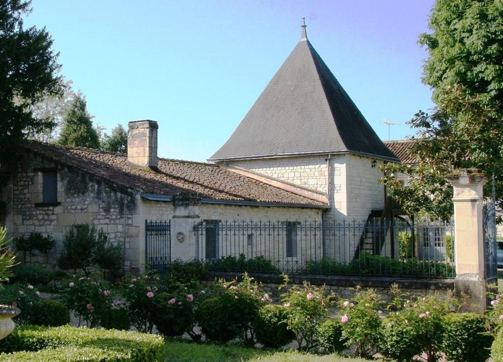 Chateau De Bournand B&B Buitenkant foto