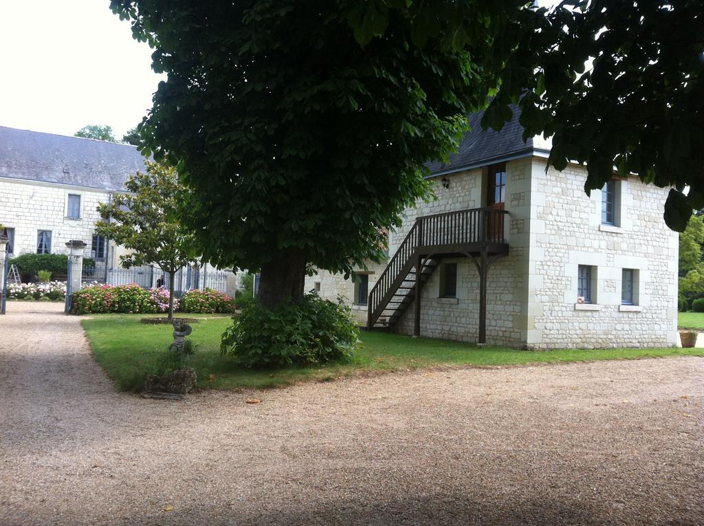 Chateau De Bournand B&B Buitenkant foto